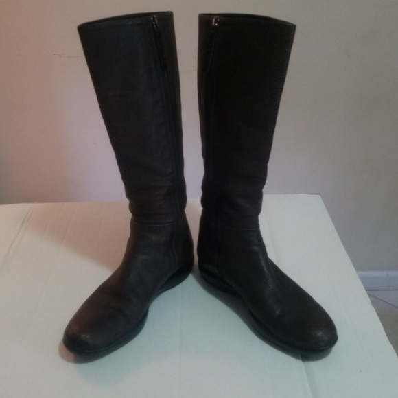 Authentic Prada tall leather choc.brown boots 37 - Picture 2 of 8